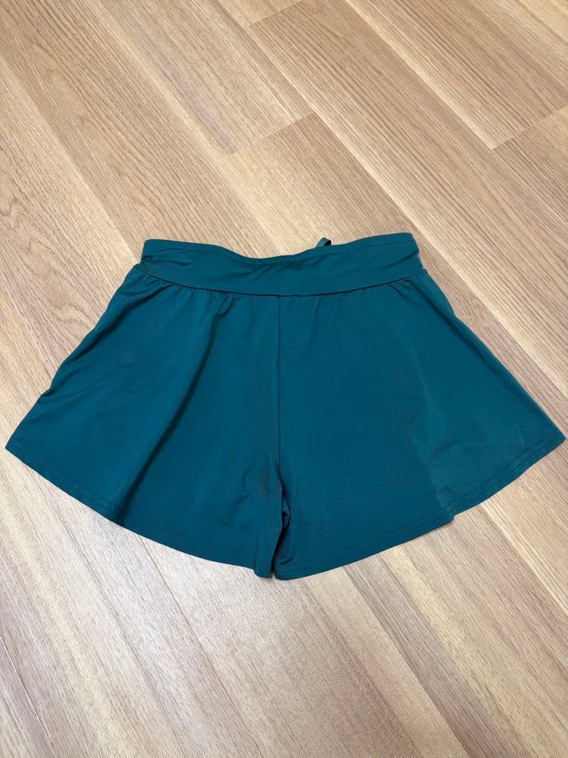 アドミラル　ショートパンツ　グリーン　M
