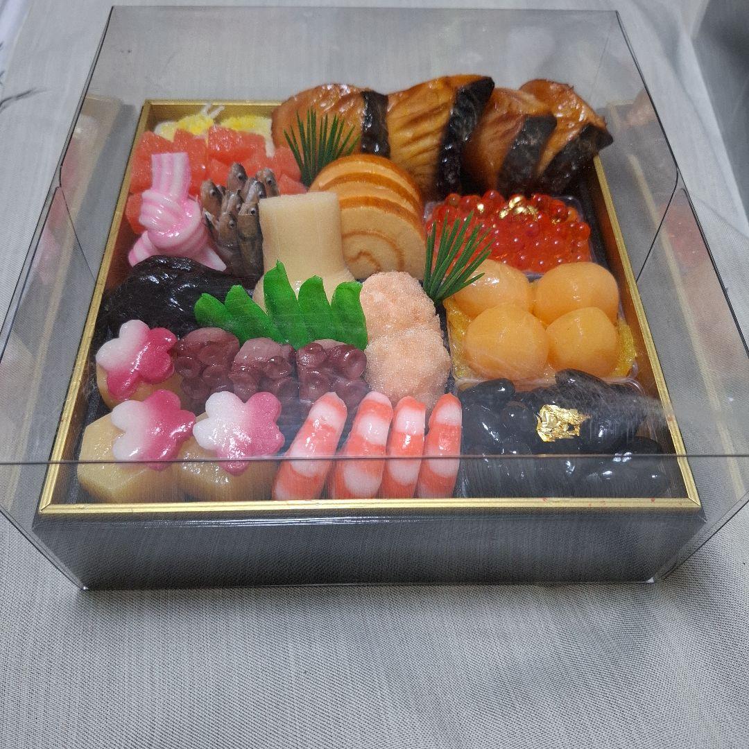 食品サンプル　おせち　三段重　ケース付き