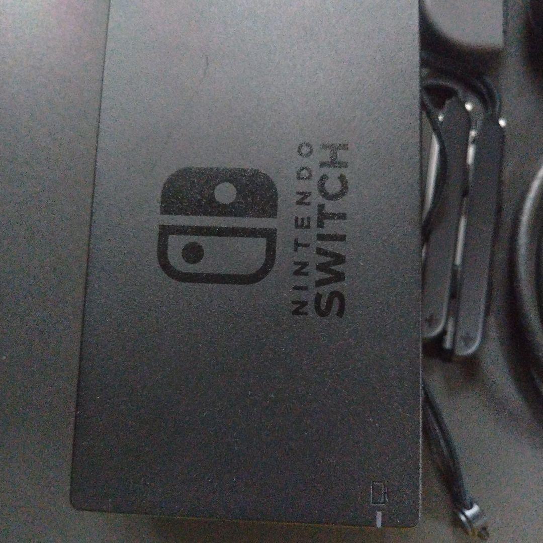 任天堂Switch　本体　動作確認済み美品 箱、ケース、予備リモコン付き