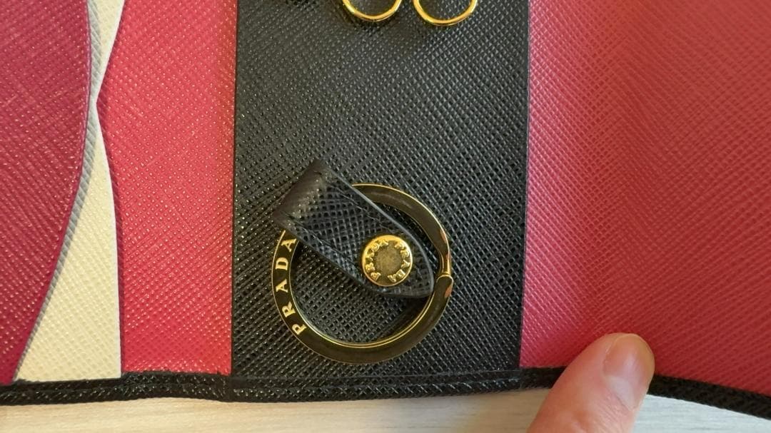 【超美品】プラダ PRADA キーケース ブラック サフィアーノ レザー 4連