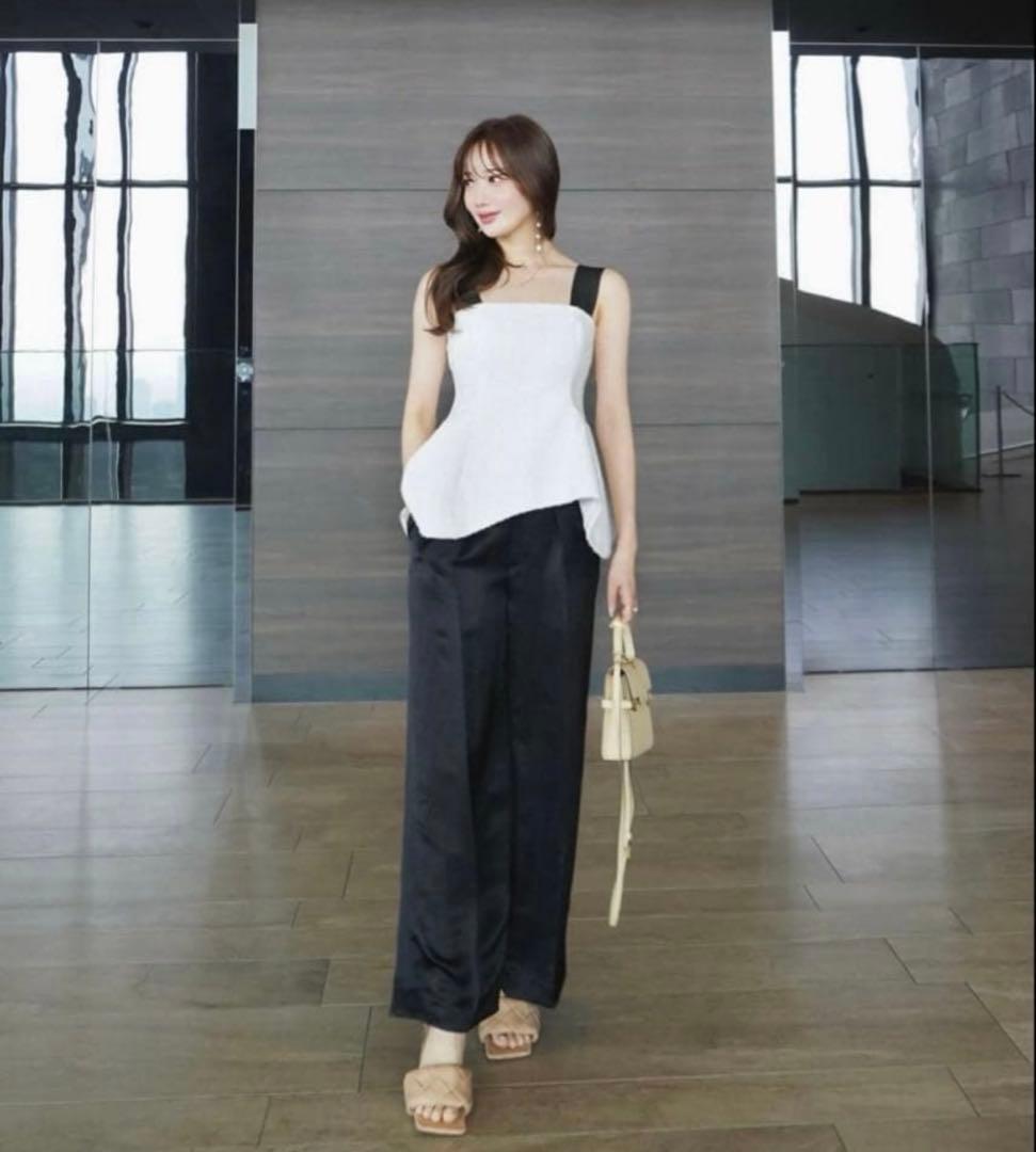 新品タグ付き　/HYEON bustier \"Luca\"