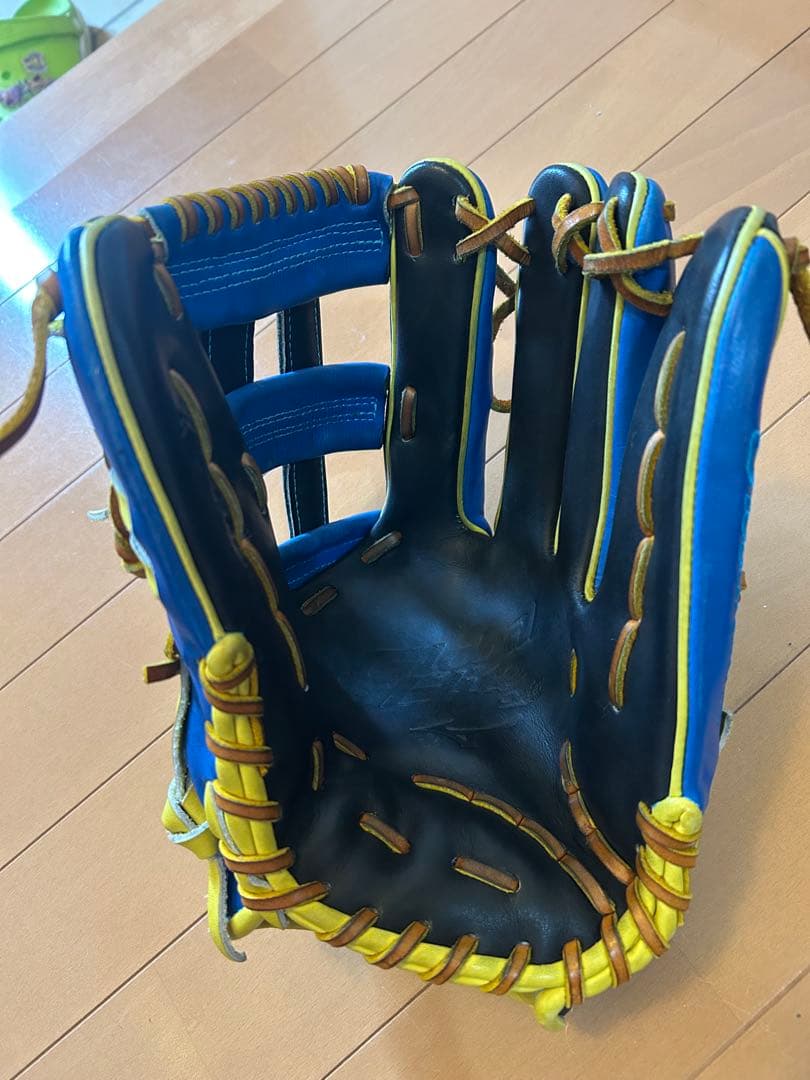 ミズノ　グローバルエリート　オーダー外野手用グラブ
