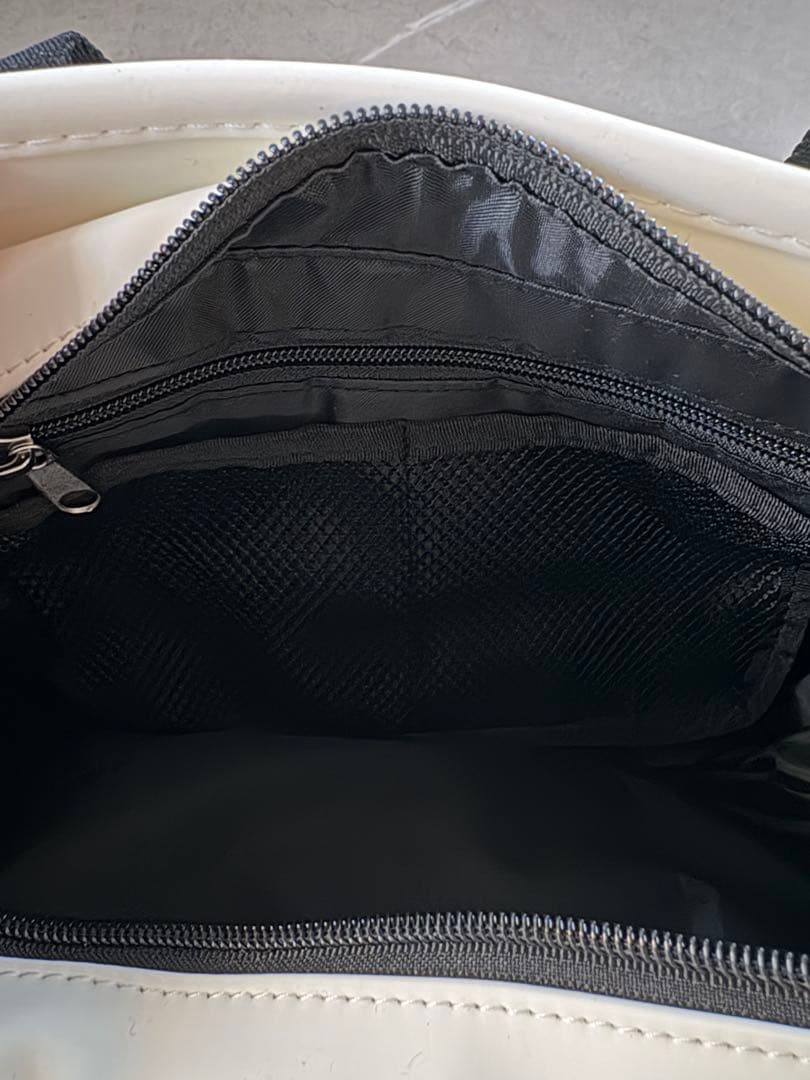 【専用】　テーラーメイド　ラウンド　バッグ　and PRGRゴルフボールセット