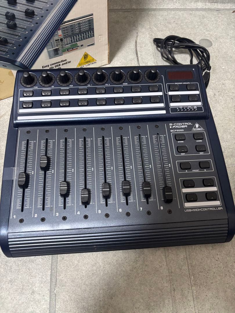 BEHRINGER BCF2000 USB/MIDI 全ボタン反応確認済