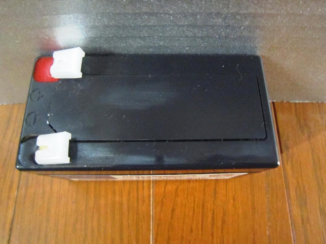 メルセデスベンツ純正サブバッテリーN000000004039