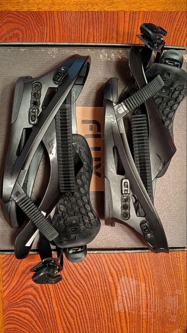 FLUX DS 23-24 サイズM BLACK
