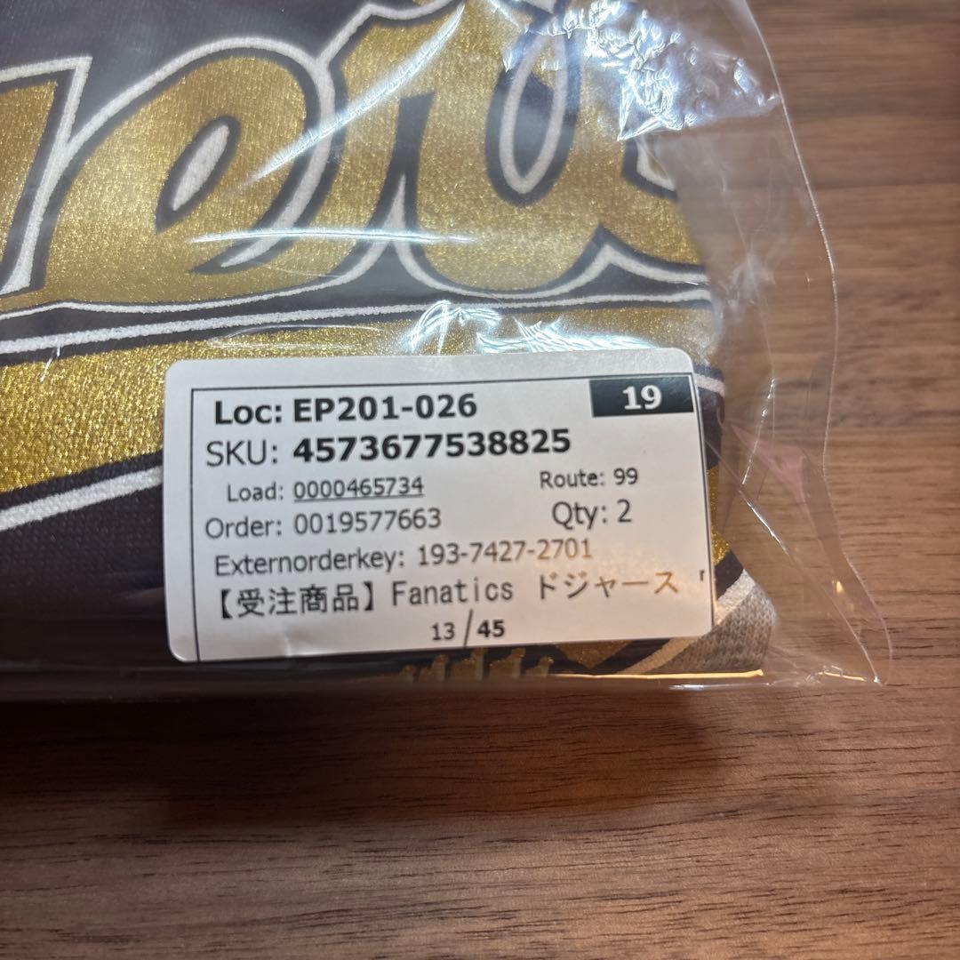 公式 新品 ドジャース ワールドシリーズ 2025 優勝記念 Tシャツ Mサイズ