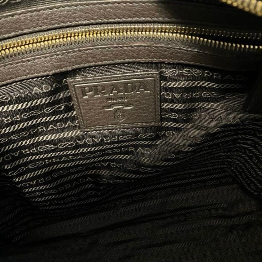 プラダ　PRADA レザートートバッグ