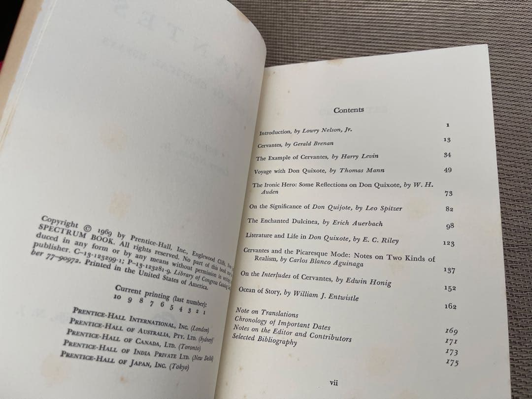 洋書 Cervantes A Collection of Critical Essay