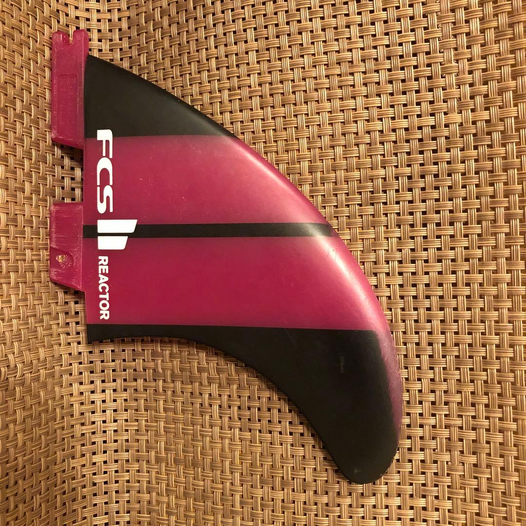 FCS2 REACTOR ミディアム サーフボードフィン 3枚セット