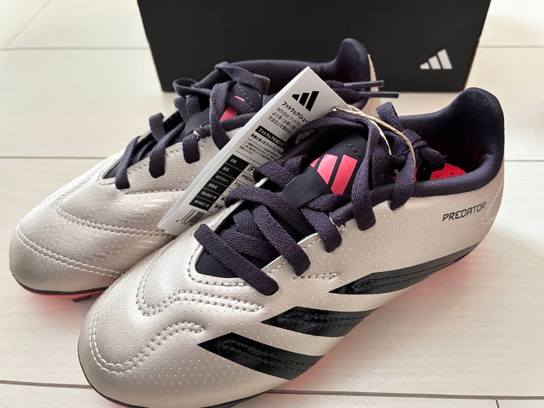 adidas アディダス　プレデター　サッカー　スパイク　19㎝　ジュニア