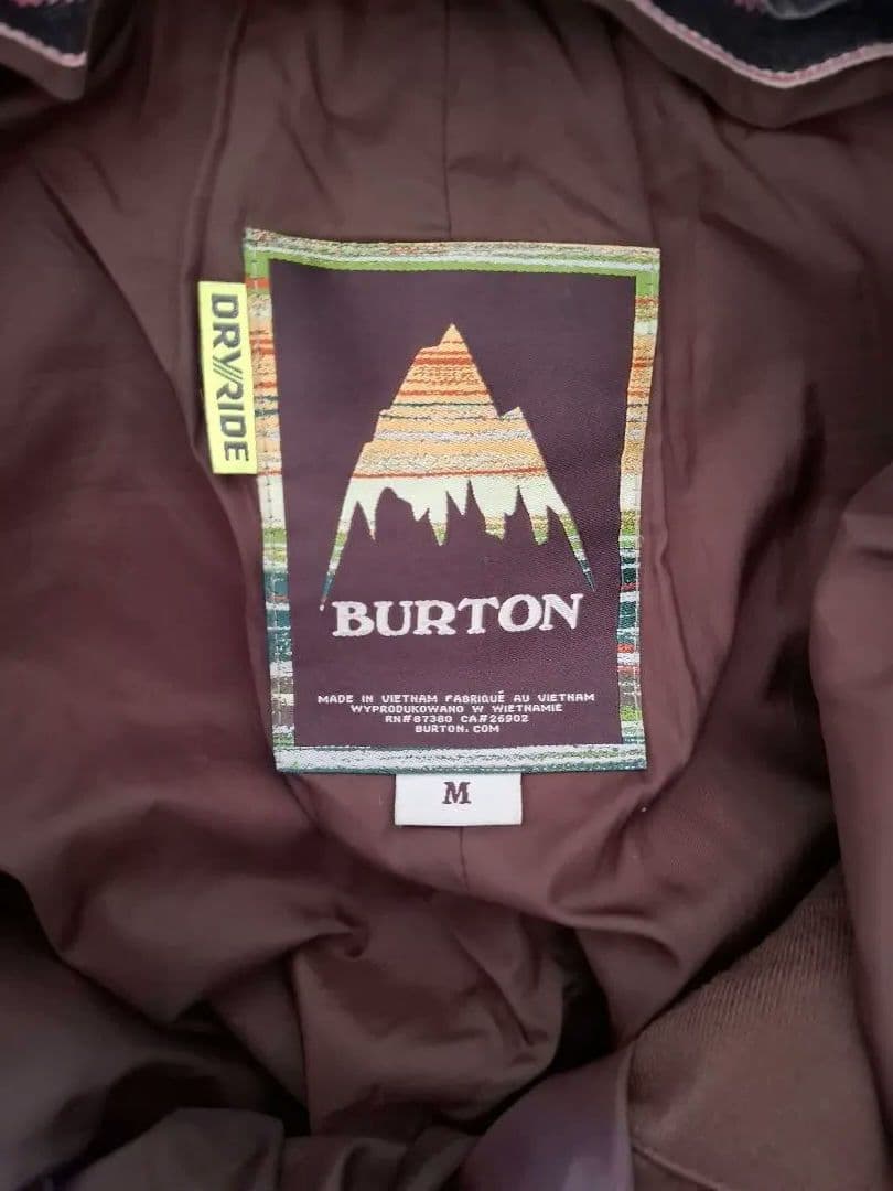 BURTON　ビブパンツ迷彩柄