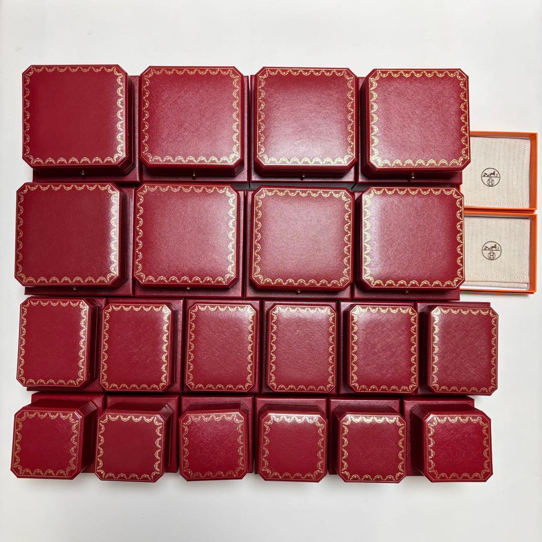 カルティエ　エルメス　アクセサリーケース　22個