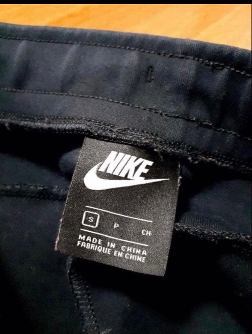 Nike 黒テックフリース　値下げ⭕️