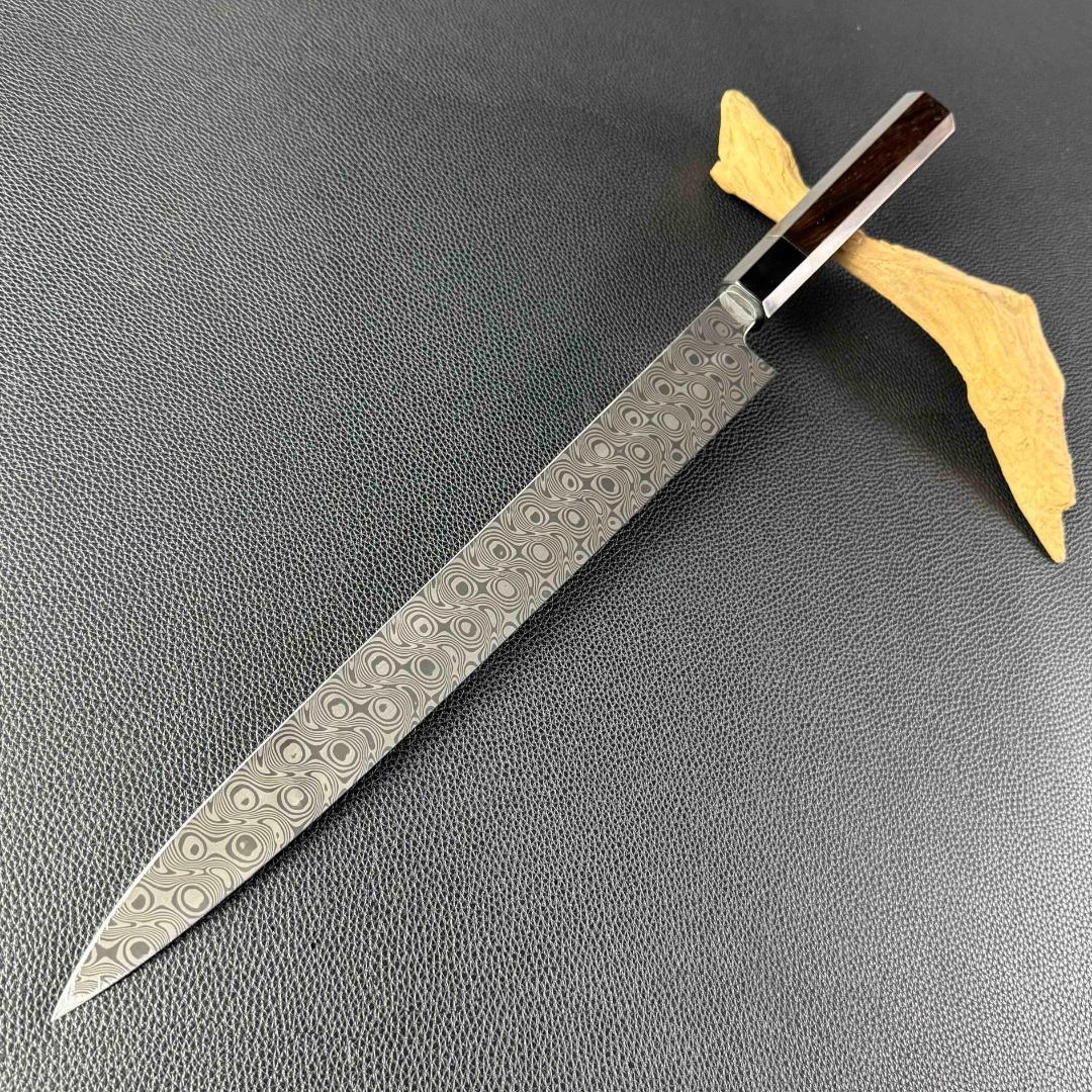 9493 新品 ダマスカス 柳刃包丁 尺 風紋の刃 105層 黒檀黒水牛角八角柄