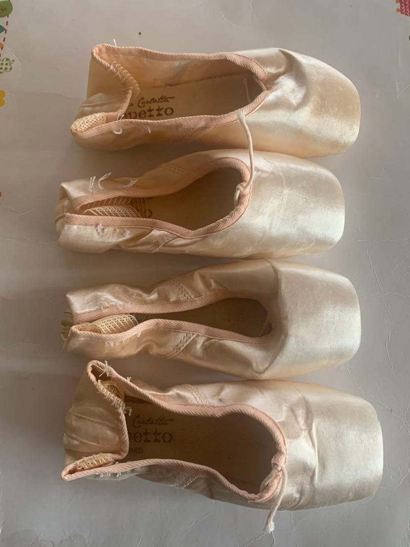 【美品あり】レペット repetto トウシューズ 2足セット 状態違い　バレエ
