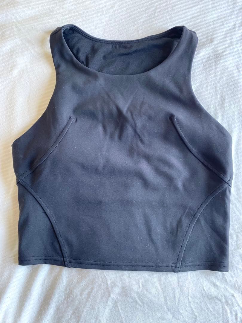 lululemon レーサーバックタンクトップ カップ付き　6 美品