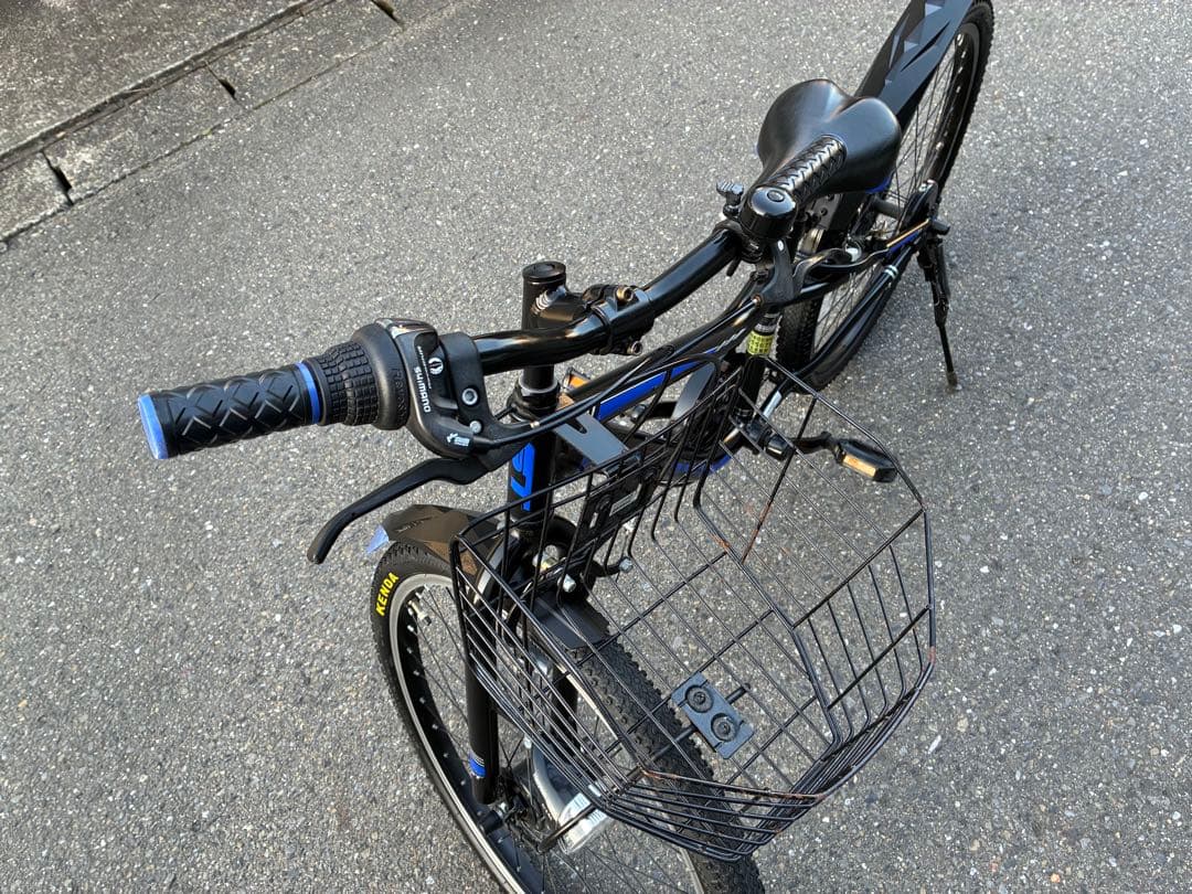 24インチ　子供用自転車 ブラックとブルー