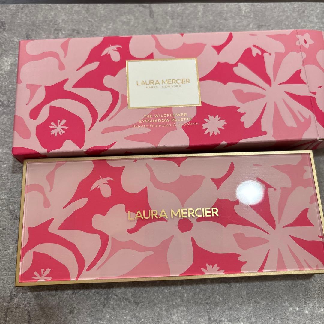 ローラメルシエ　ザ　ワイルドフラワー　アイシャドウ　パレット