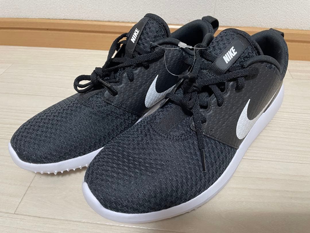 Nike ゴルフシューズ ブラック　Nike スパイクレスゴルフシューズ
