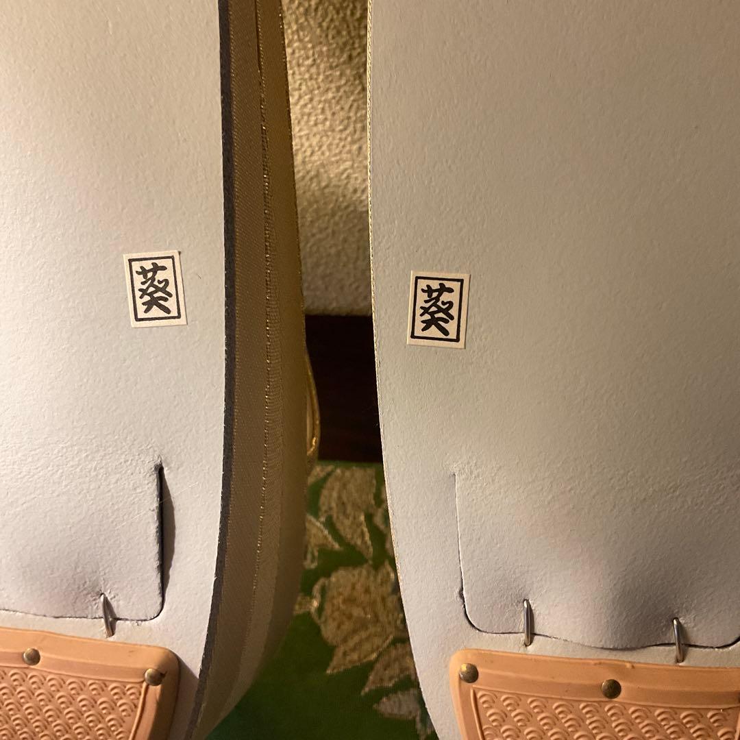 美しく上品な　ホワイトゴールドの　　草履　バッグセット
