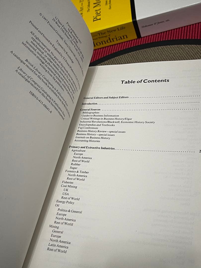 洋書 International Bibliography of Business..