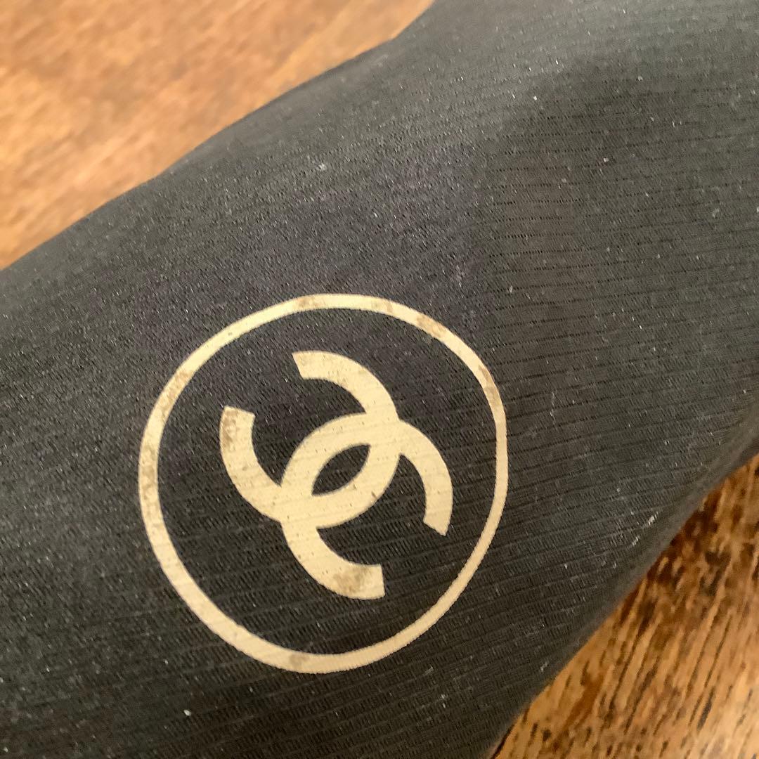 CHANEL 折りたたみ傘　ノベルティ　カメリア柄　ワンタッチ開閉
