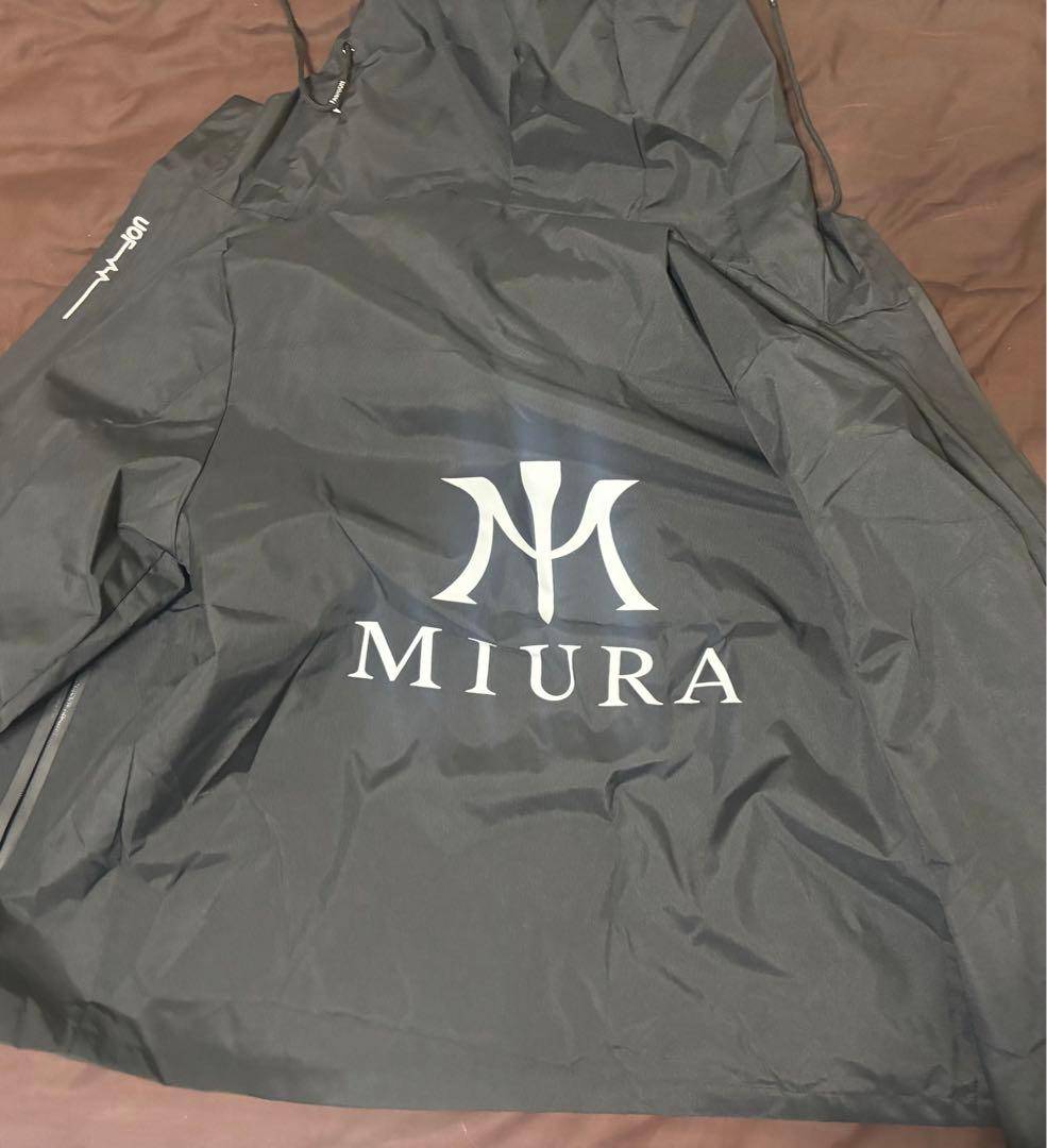 MIURA USモデルロゴ入り　パーカー　黒　新品