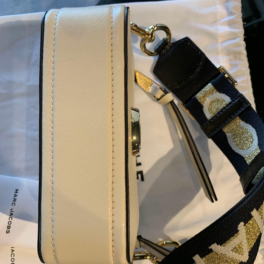 MARC JACOBS ホワイトショルダーバッグ