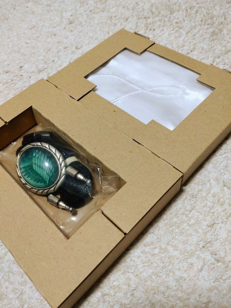 《未開封》進撃の巨人23巻限定版付録　リヴァイのスカーフ&エルヴィンのループタイ