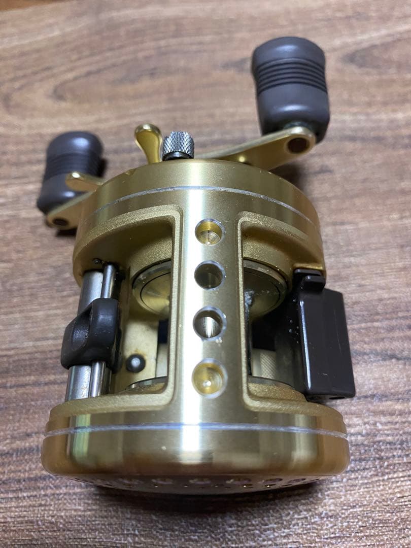 SHIMANO CALCUTTA ゴールドリール