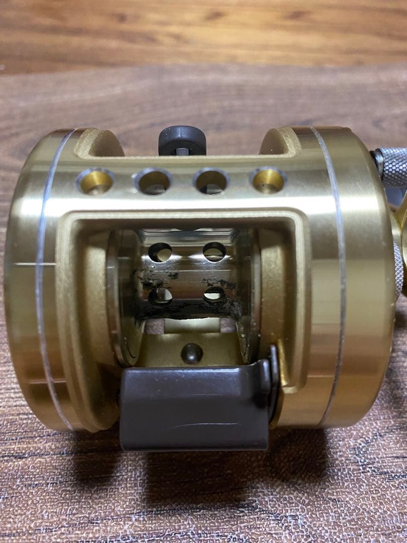 SHIMANO CALCUTTA ゴールドリール