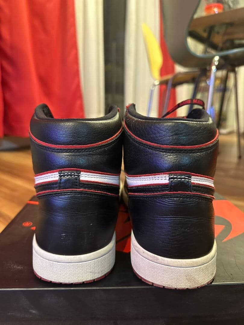 Nike エアージョーダン1