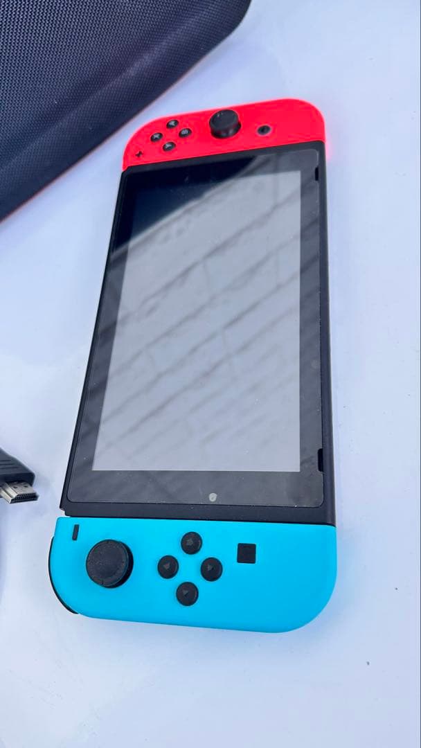 【限定セール】Nintendo Switch ネオンブルー・ネオンレッド