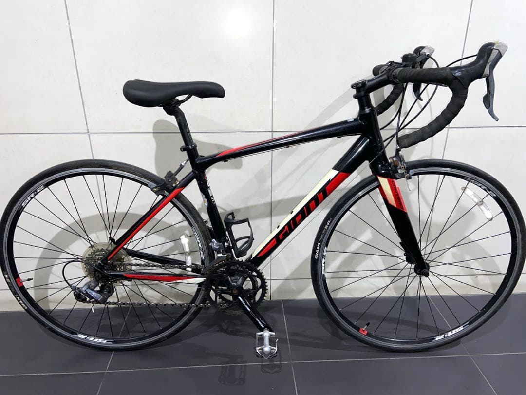 GIANT contend2 ジャイアント　コンテンド2 ロードバイクdefy3