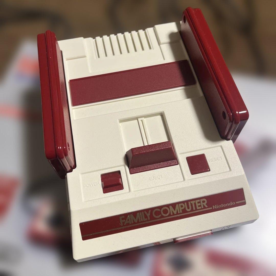 美品 ニンテンドークラッシックミニ ファミリーコンピュータ