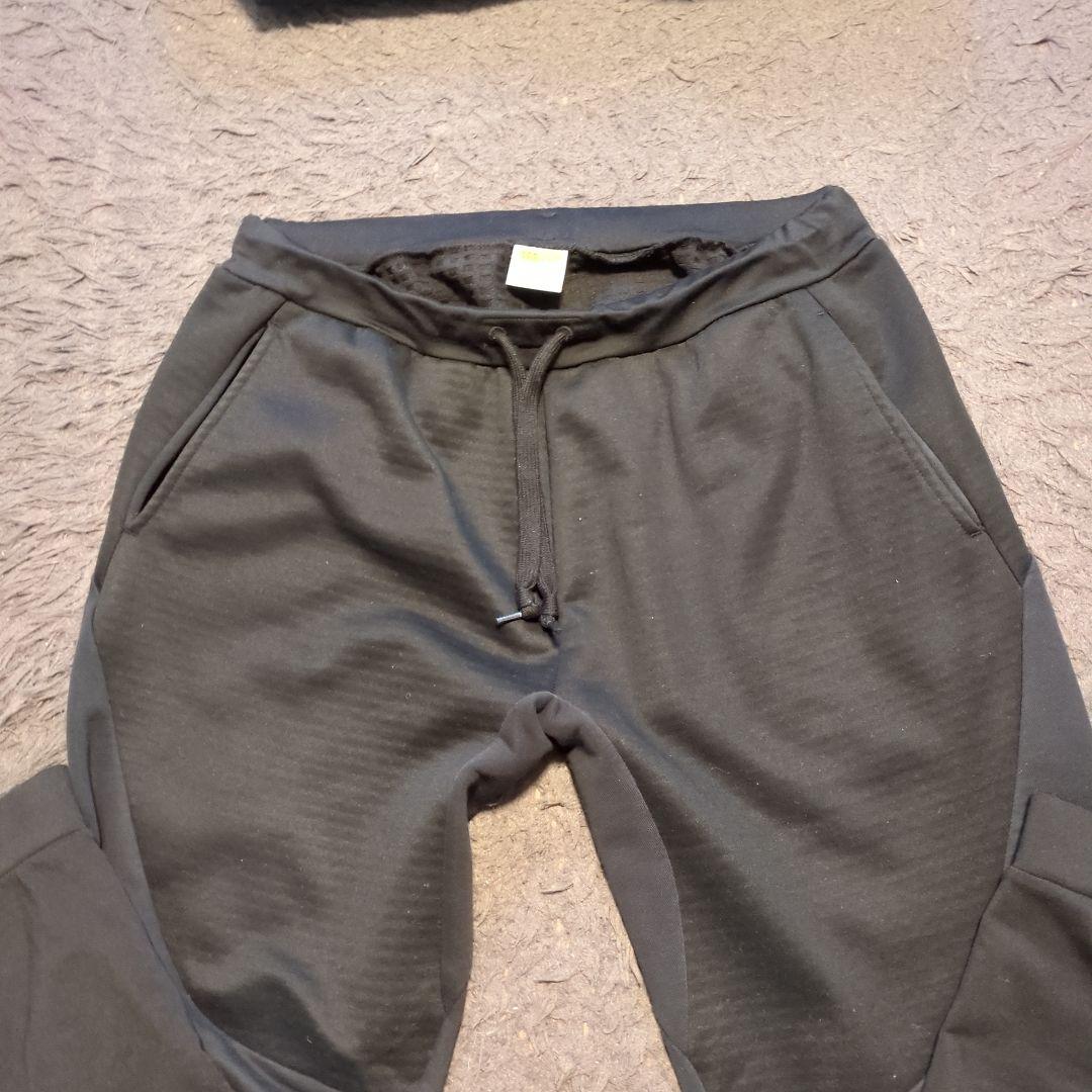 【最終値下げ】ATHLETA 黒 セットアップ フルジップ Ｏサイズ