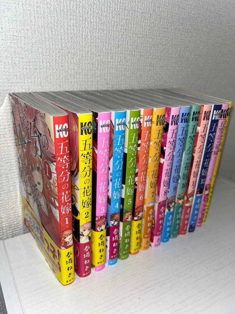 五等分の花嫁漫画、全巻収納ケース、キャラクターブック