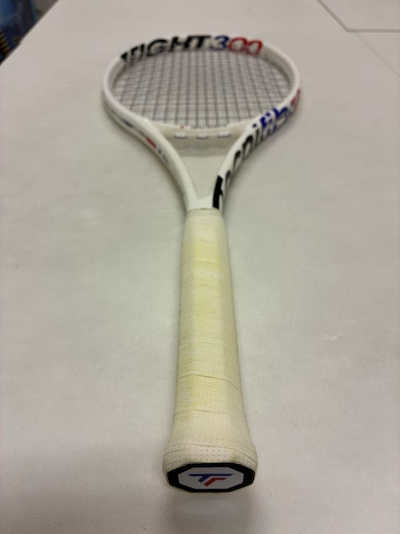 Tecnifibre T-FIGHT300 テニスラケット
