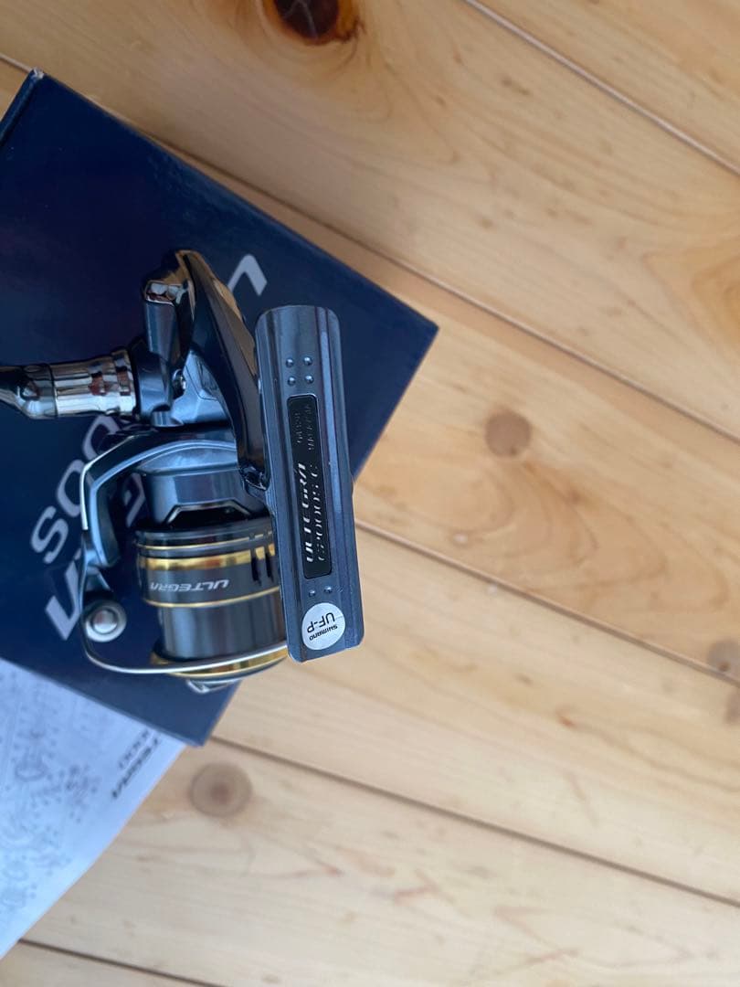 SHIMANO ULTEGRA C2000S リール