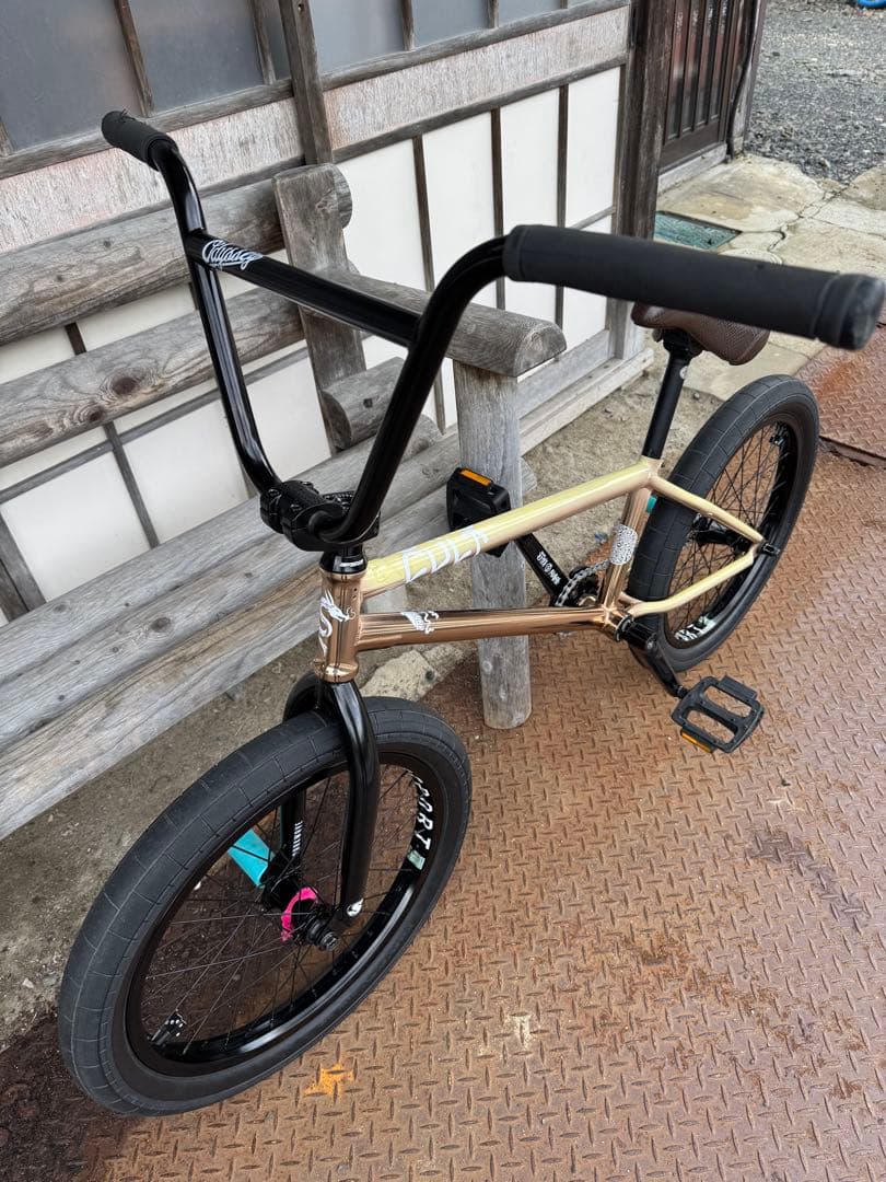 BMXバイク CULT HAWK AK フルカスタム　20.5”