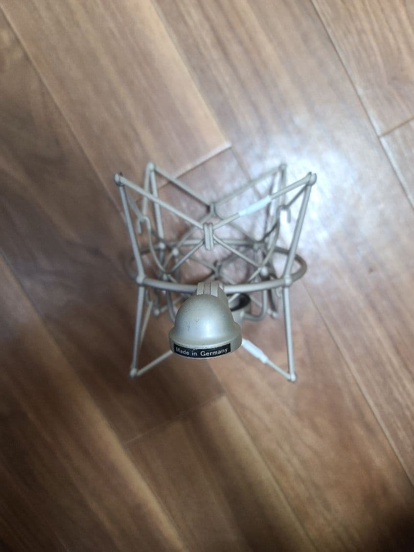 NEUMANN EA87 ショックマウント