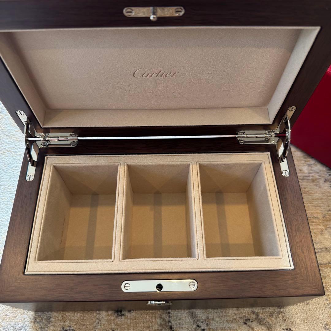 新品未使用 Cartier ウッドウォッチケース 3本収納　鍵付き
