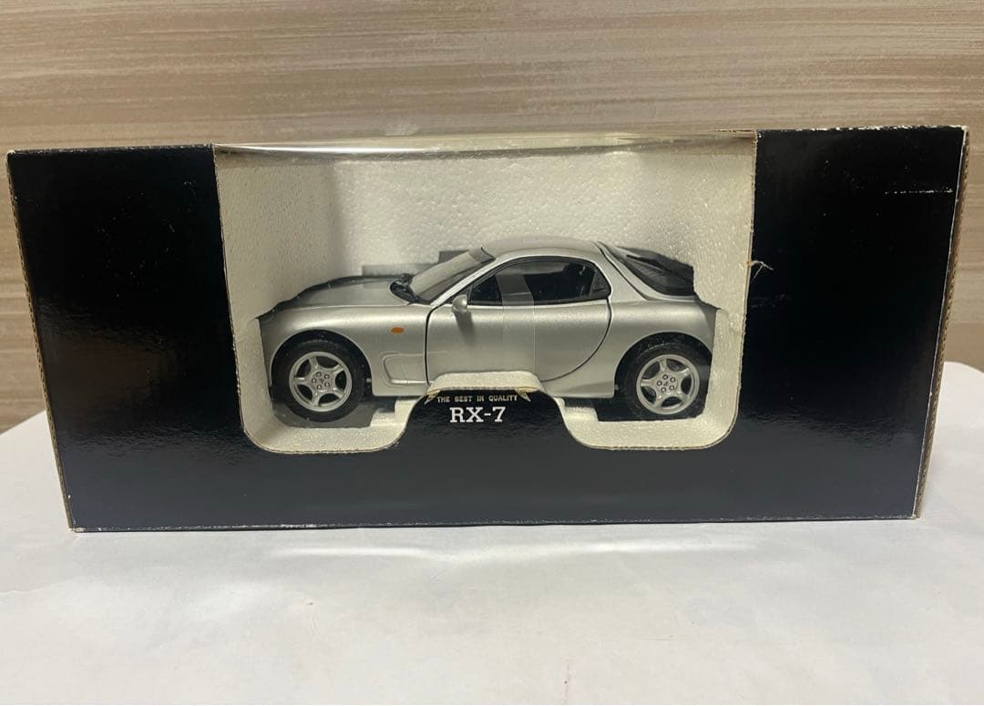 京商 1/18 MAZDA RX-7 R-Handle 7009S シルバー