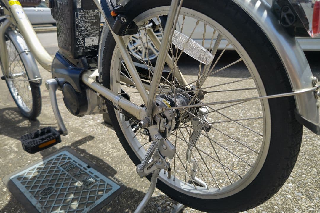 パナソニック電動アシスト自転車 クリーム色 バスケット付き