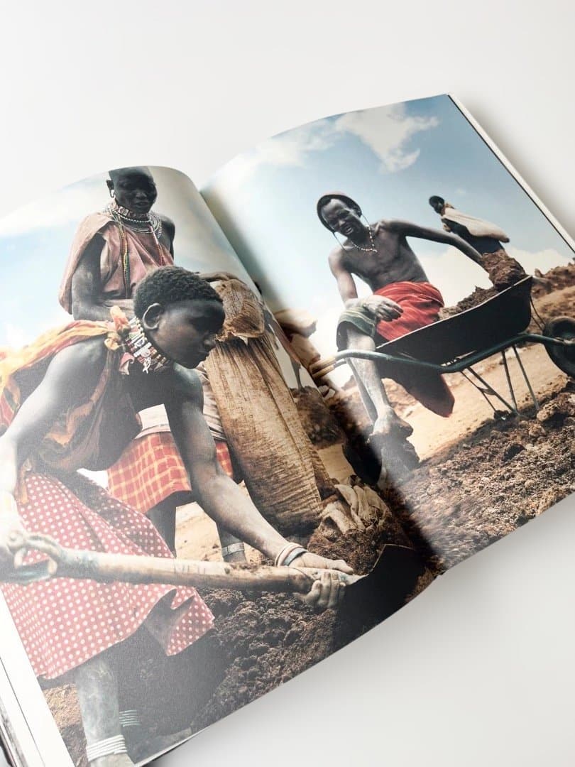 アート・デザイン・音楽 MICHEL COMTE PEOPLE AND PLACES WITH NO