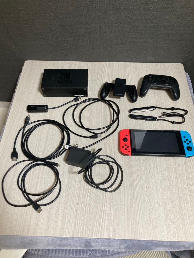 Nintendo Switch 本体 初期型　PROコントローラー付