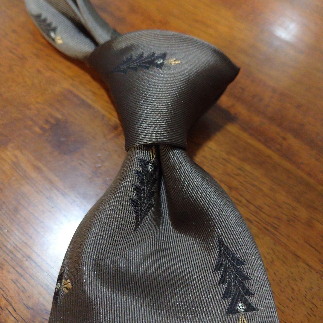 Franco Minucci ミヌッチネクタイ ブラウン 木の葉刺繍