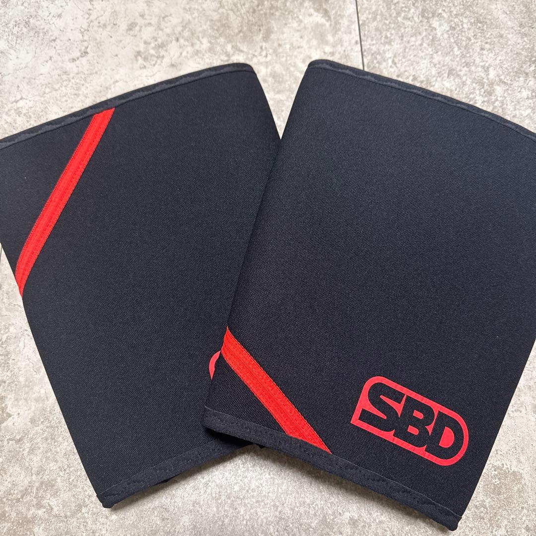 SBD サポート用膝パッド 5XL ブラック/レッド