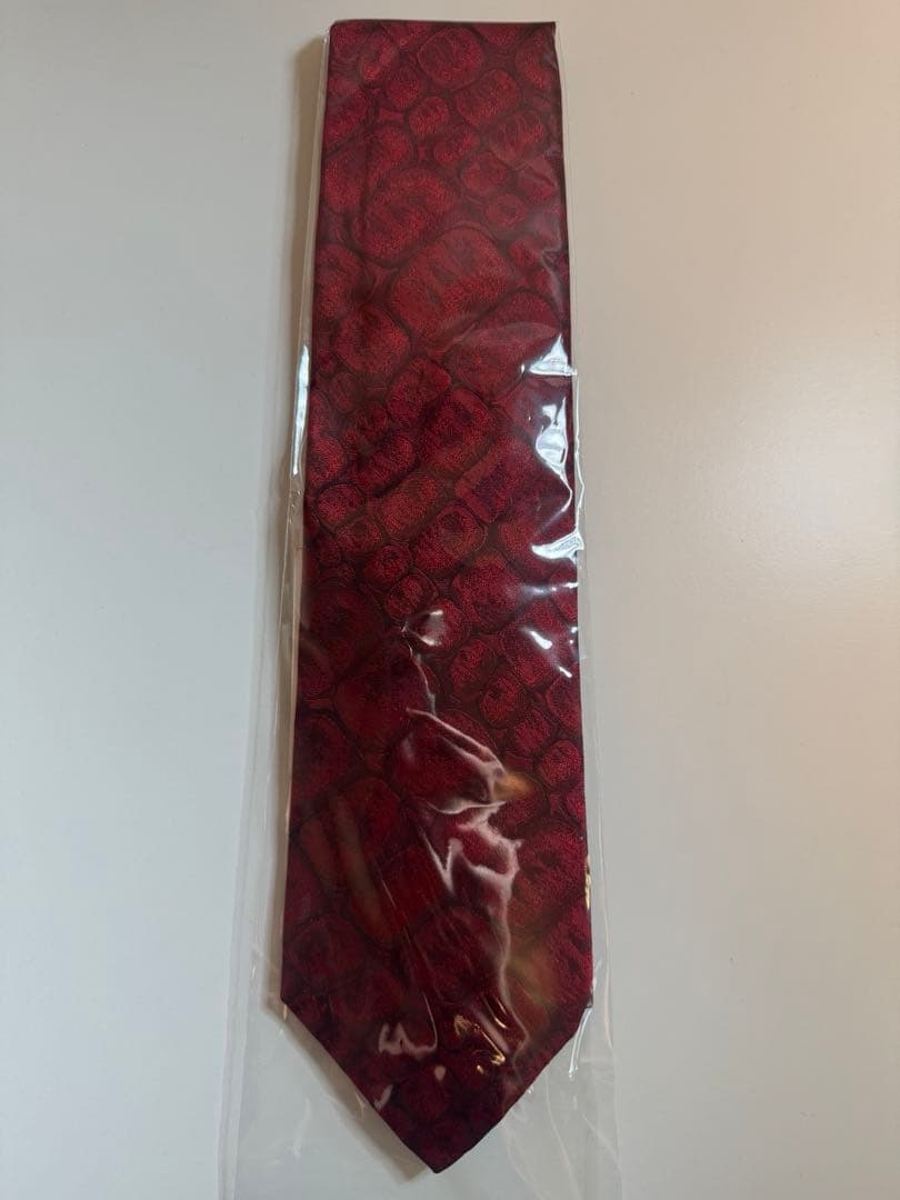 Bottega Veneta 赤 クロコダイルパターン ネクタイ 新品